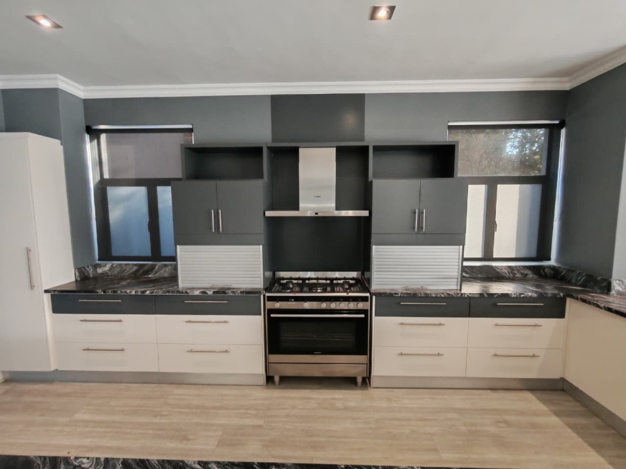 4 Bedroom Property for Sale in Oubaai Western Cape